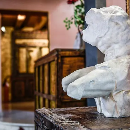 Antico San Zeno Centro Storico Apartahotel 4*